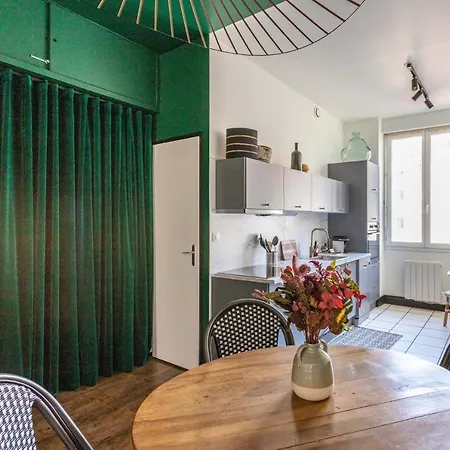 Le Coursive - T2 A Apartment